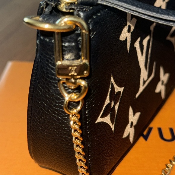 Louis Vuitton Bicolor Mini Pouchette BNWOT - Picture 3 of 5